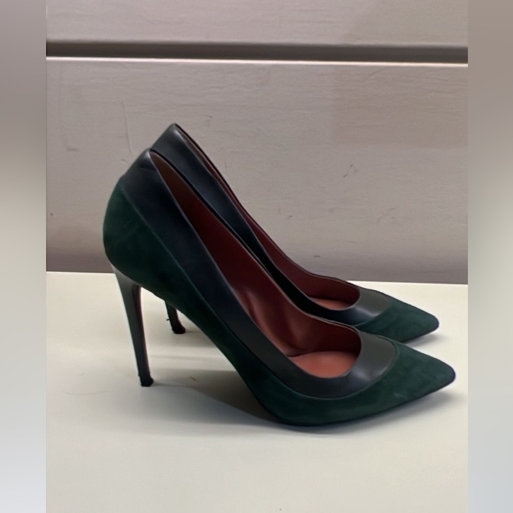 Sportmax made in Italy suede leather Green Pointed-Toe Heels